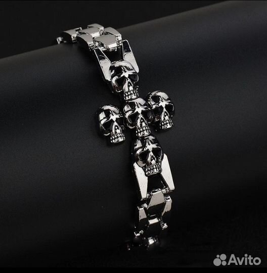 Браслет с черепами (новый)