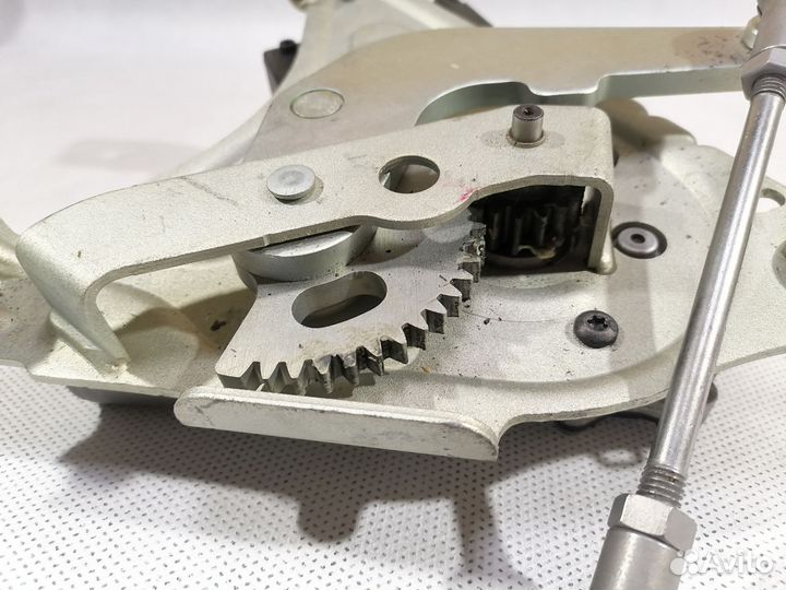 Hyundai Equus 2 Сервопривод багажника