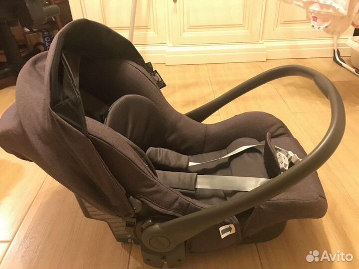 Автолюлька 0+ Inglesina Huggy Multifix