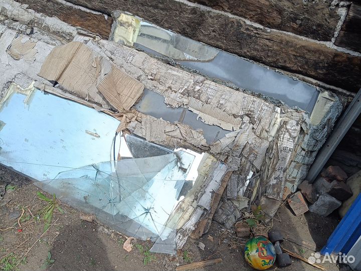 Отдам бесплатно стекло зеркальное