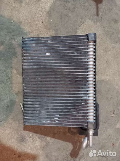 Испаритель кондиционера BMW X5 E70