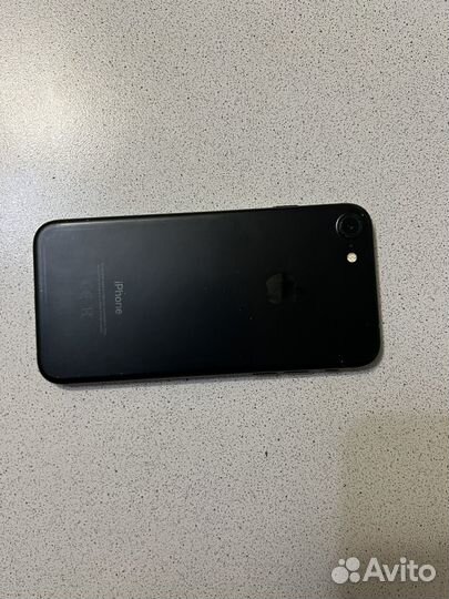 iPhone 7, 32 ГБ