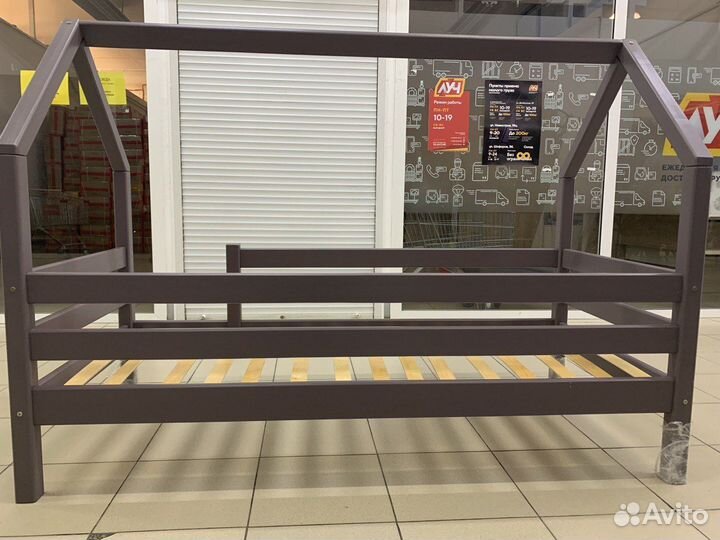 Кровать подростковая с надстройкой