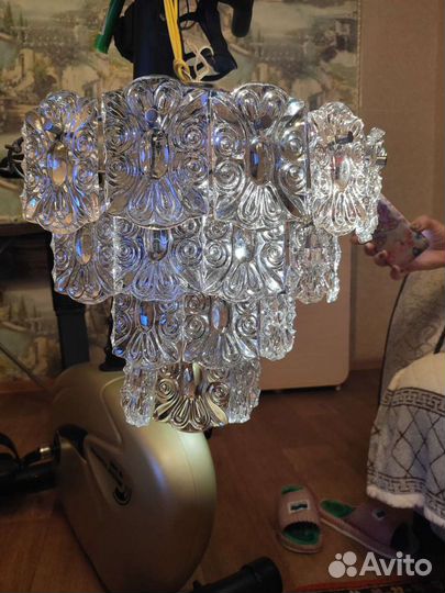 Хрустальная люстра