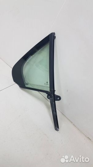 Стекло двери задней правой форточка Skoda Rapid 20