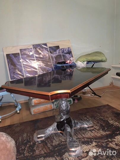 Кухонный стол