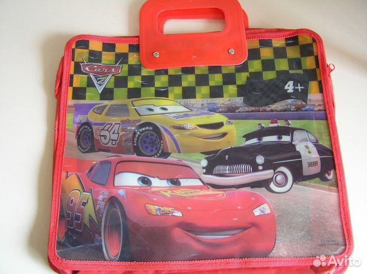 Папка для тетрадей и канцтоваров