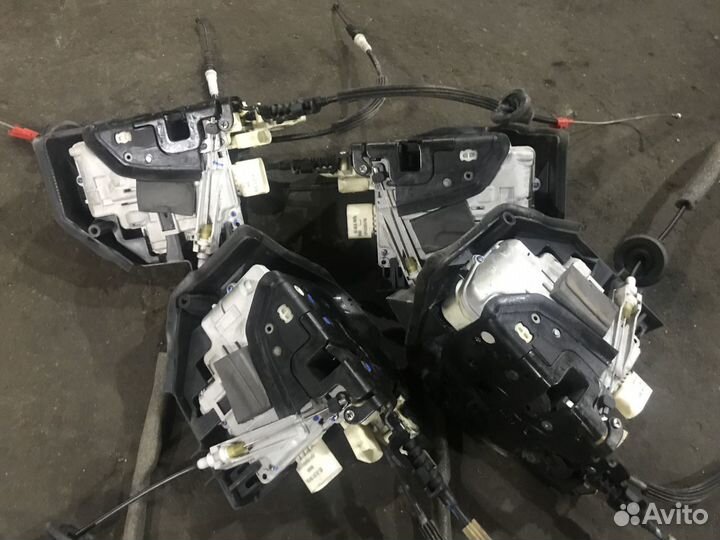 Замок двери под доводчик 4h1837015 Audi A8 4H 2018