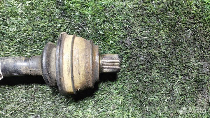 Привод задний правый Audi A8 (D3) II