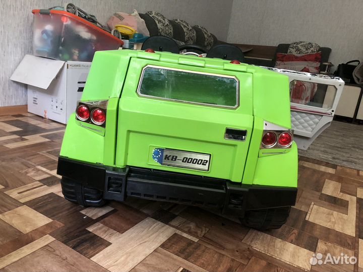 Детский электромобиль двухместный бу