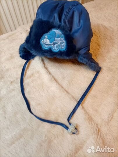 Шапки зимние 40-42 и 44-46