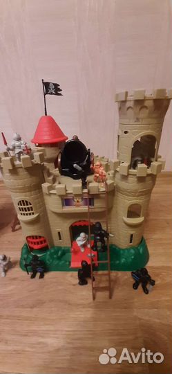 Игровой набор. Пиратский корабль и ср/век замок