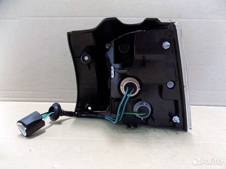 Фонарь задний левый внешний Аутлендер 1 хл XL 6-10