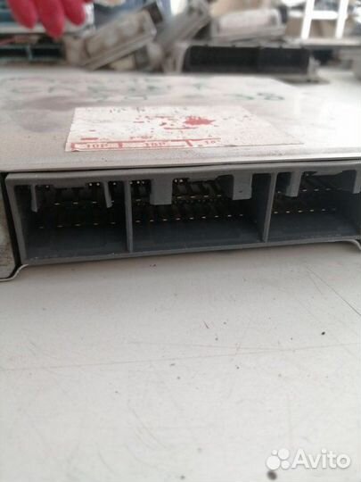 Блок управления двигателем Toyota Carina E 2.0