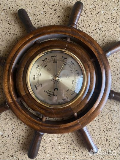 Барометр настенный