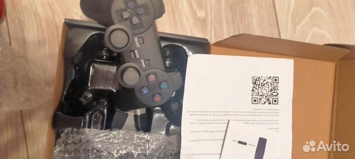 Игровая приставка к тв с двумя джойстиками