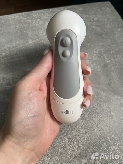 Щеточка для очистки лица