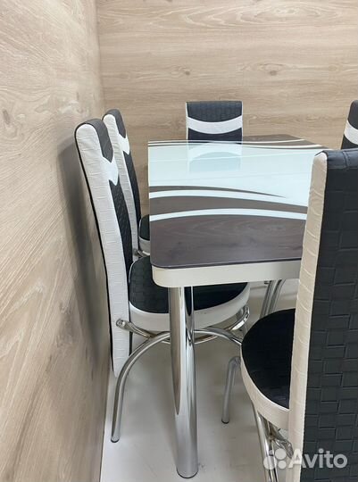 Обеденная группа стол и стулья