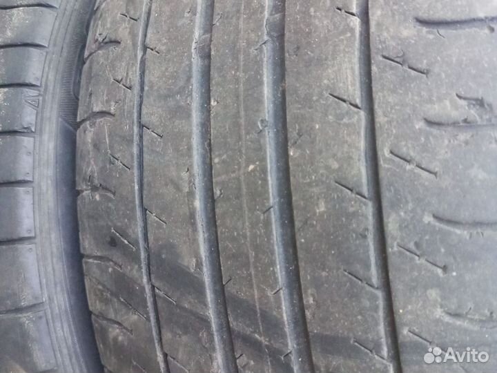 Резина Dunlop 235/40/19