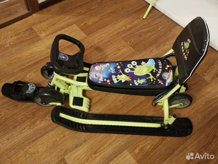 Детский снегокат с колесами