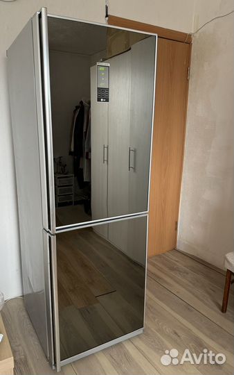 Холодильник LG