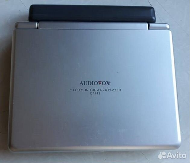 Портативный DVD плеер 7