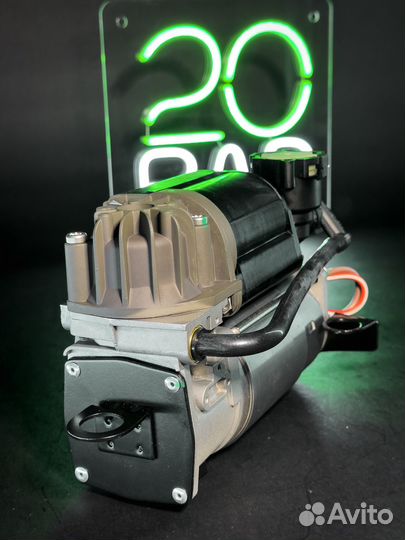 Компрессор пневмоподвески Mercedes-Benz S W220