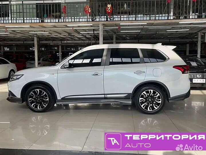 Mitsubishi Outlander 2.4 CVT, 2021, 49 000 км