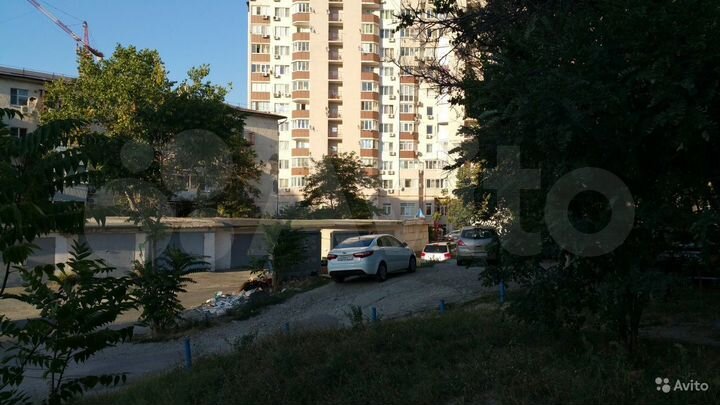 Машиноместо, 20 м²