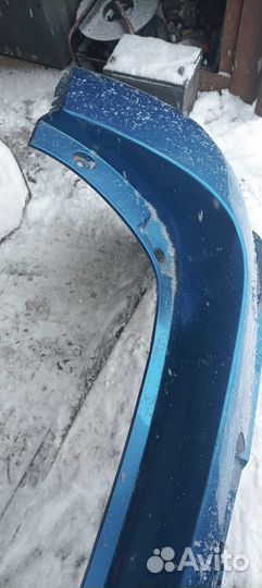 Бампер задний на Auris кузов 186