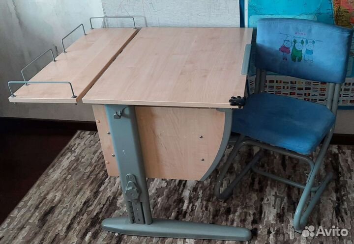 Растущая парта и стул деми