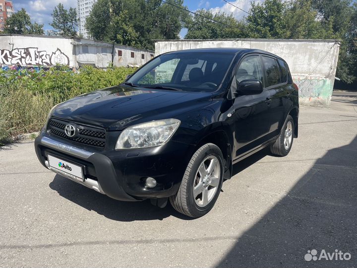 Toyota RAV4 2.0 AT, 2007, 350 000 км