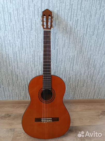 Классическая гитара yamaha c40