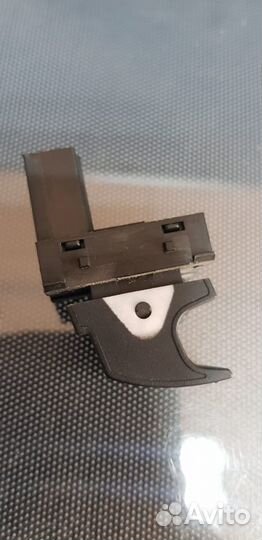 Кнопка стеклоподъемника Фольксваген Тигуан