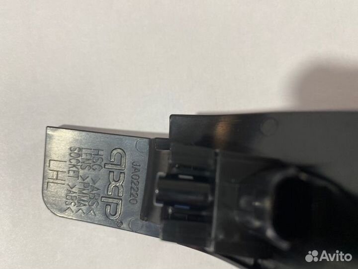 Повторитель поворота левый Тoyota Camry V50/V55