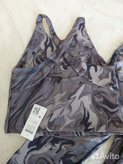 Костюм для фитнеса новый р.40-42