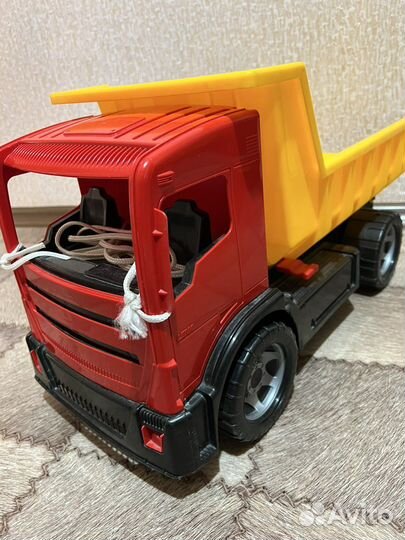 Машинка самосвал