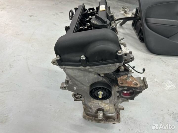 Двигатель в разборе 1.4 G4FA