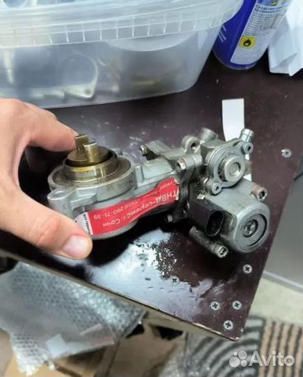 Насос топливный Mercedes на A2710702014