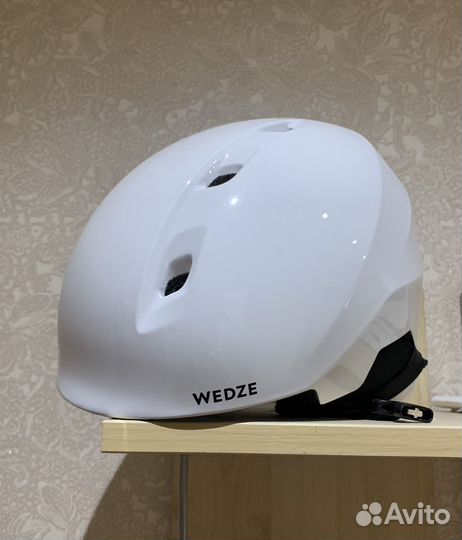 Шлем горнолыжный