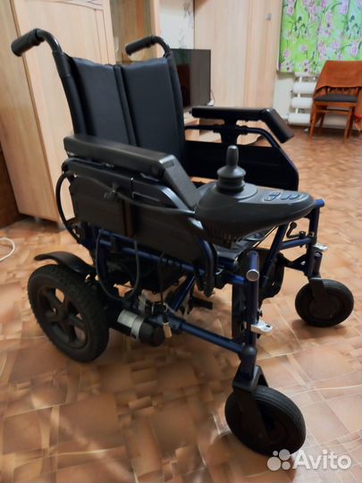 Коляска для инвалидов с электроприводом ортоника