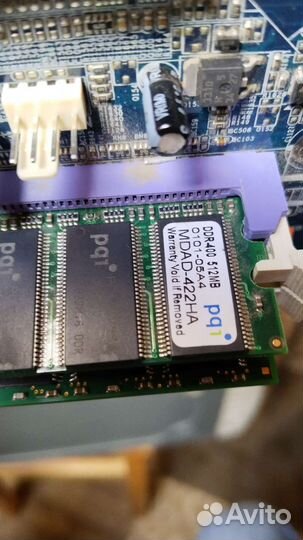 Материнская плата с процессором и памятью