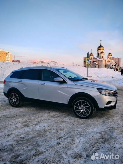 LADA Vesta Cross 1.6 CVT, 2020, 107 200 км