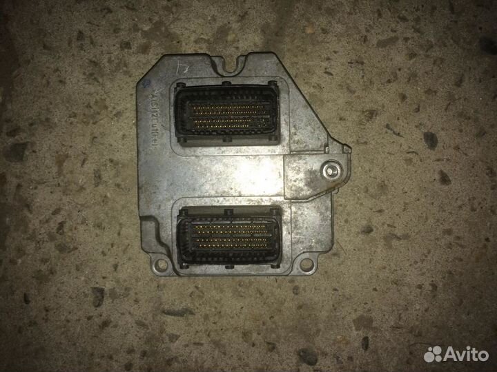 Блок управления двигателем opel Zafira B 55354416