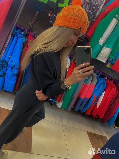 Шапка с помпоном унисекс