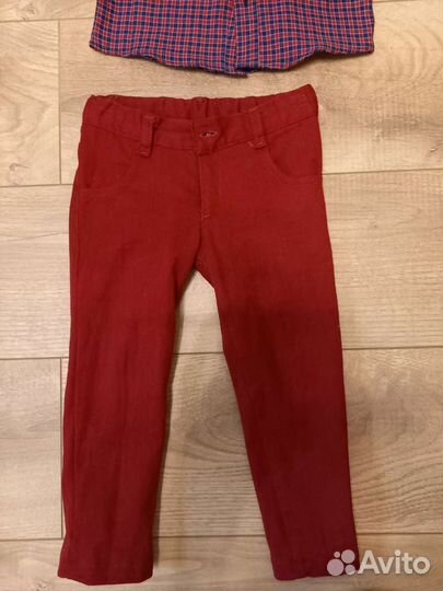 Рубашка и джинсы