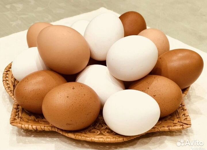 Молоко козье, жир, сыр адыгейский, яйца, мёд