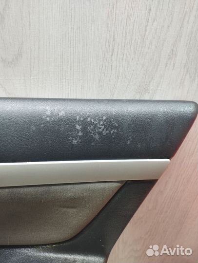 Дверная карта передняя правая Peugeot 407