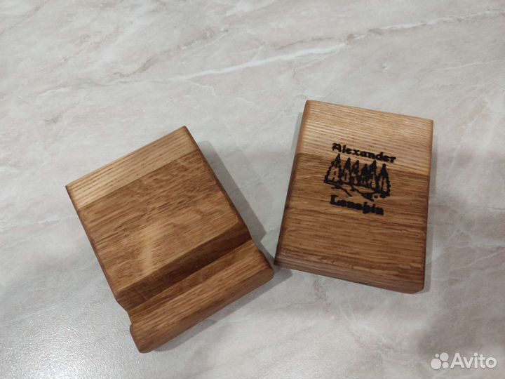Подставка для телефона из дерева