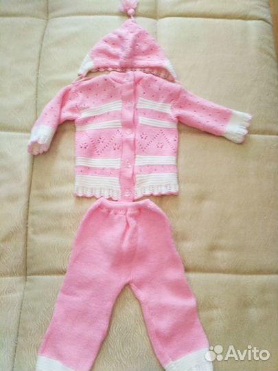 Комплект вязаный (кофта, штанишки, шапочка)